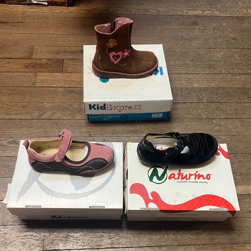Naturino Black Velvet Baby Shoes